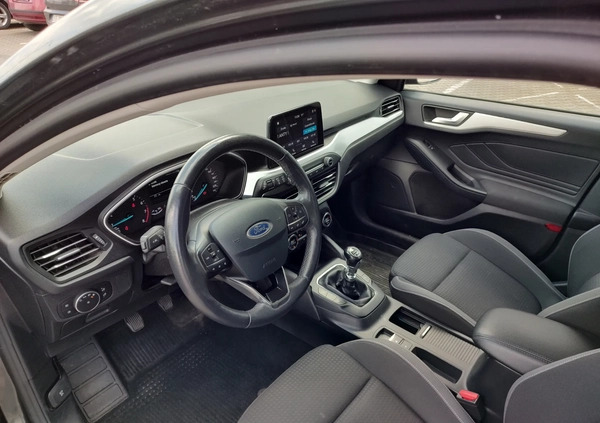 Ford Focus cena 55000 przebieg: 158907, rok produkcji 2018 z Tychy małe 67